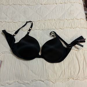 36 D Victoria Secret Very Sexy push up